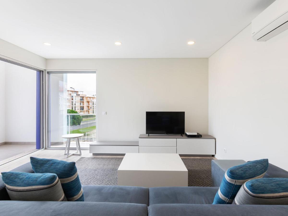 Beautiful Apartment In S O Martinho Do Porto With Balcony São Martinho do Porto Exterior foto